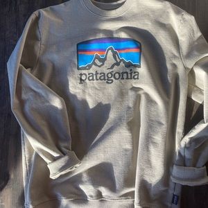 I loved it, but I got tired of wearing it (literally the only sweatshirt I wore)